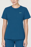 Pocket, neckline and seam details on the Blue Green Mild280 Zip Scrub Top